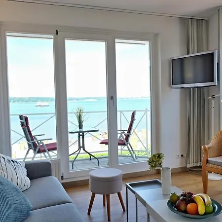 Apartment Strandhotel-27 *